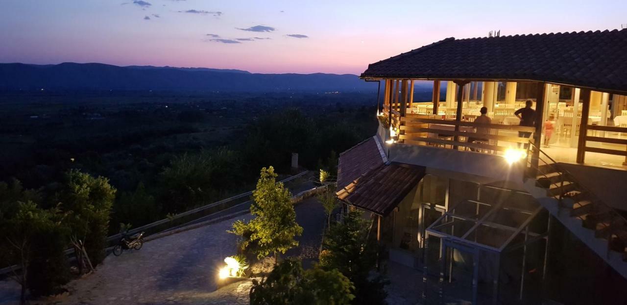Villa Hylli I Drites à Lezhë Extérieur photo